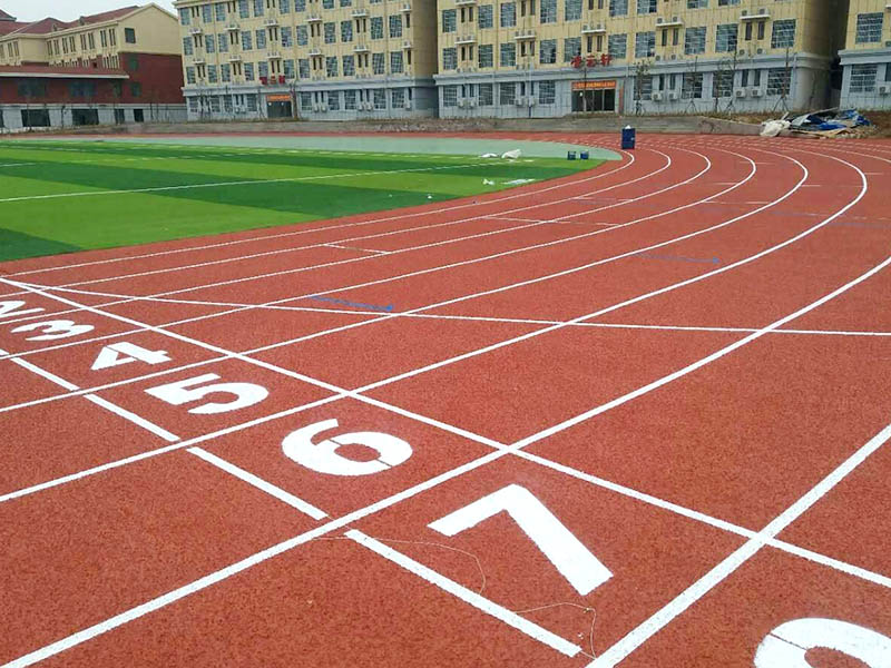 新國標(biāo)塑膠跑道到底新到哪里？